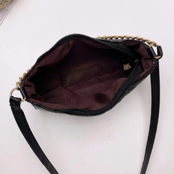 Cross body purses - Picture 4 of 8